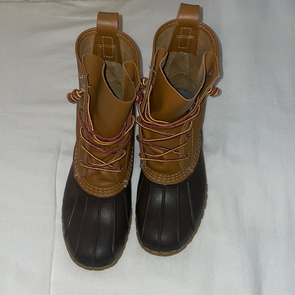 Bean boots